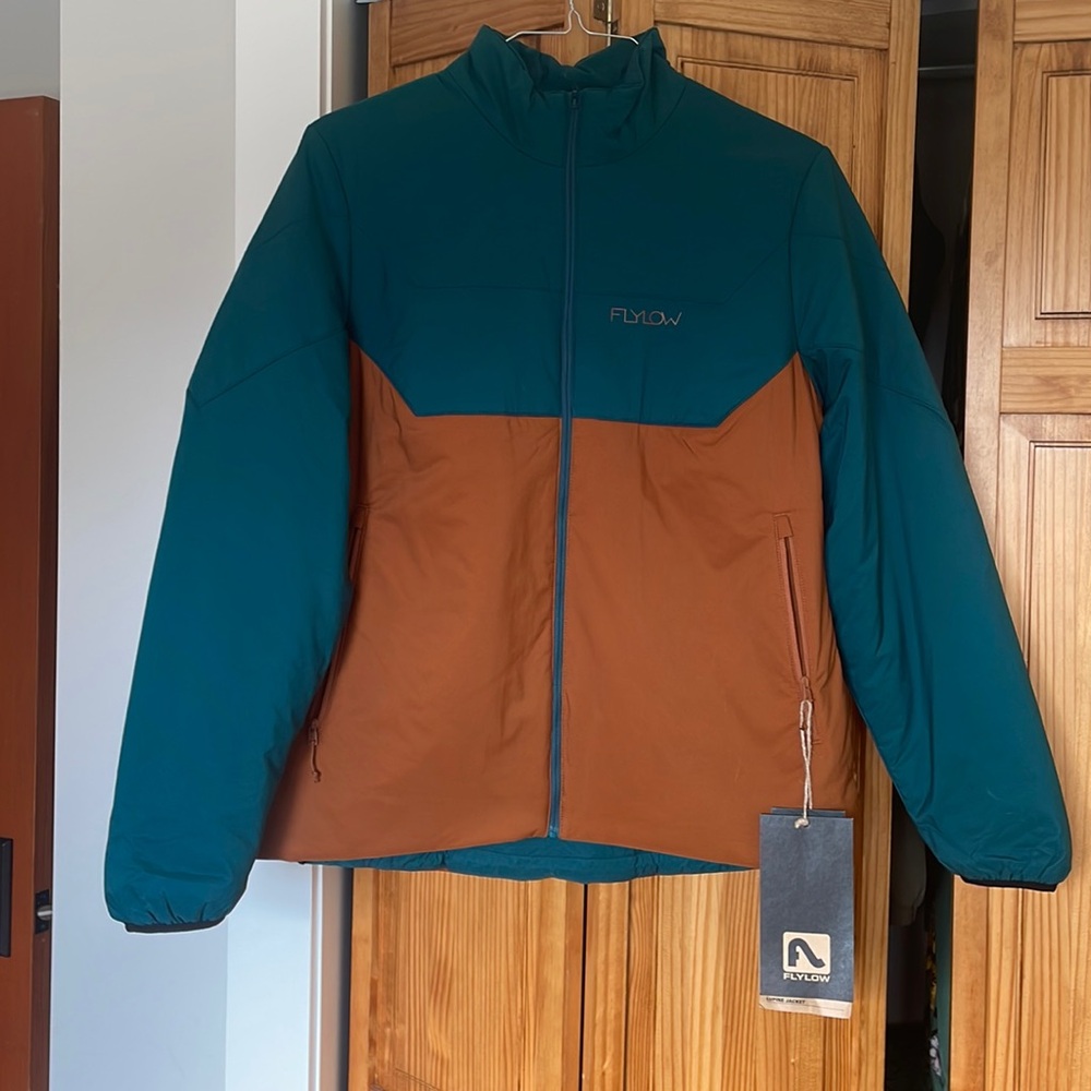 FlyLow Women’s Lupine Jacket Size Large
Green/Copper
New with tags